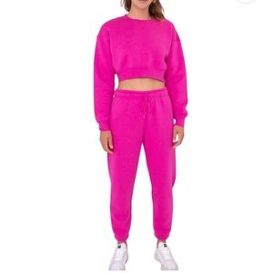 Cropped pink jogger set
